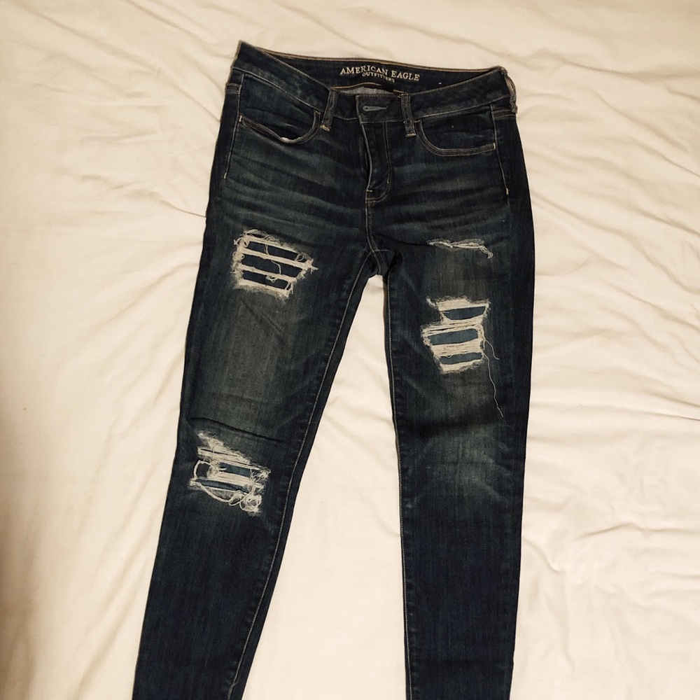 American Eagle Ripped Jegging 10 Long